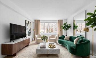 1551 2nd Ave in New York, NY - Building Photo