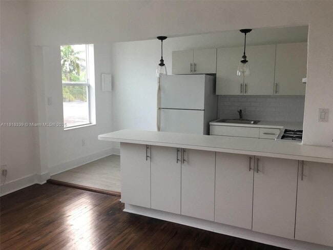 property at 1618 Michigan Ave