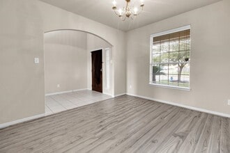 7406 Valentine Ln in Pearland, TX - Building Photo - Building Photo