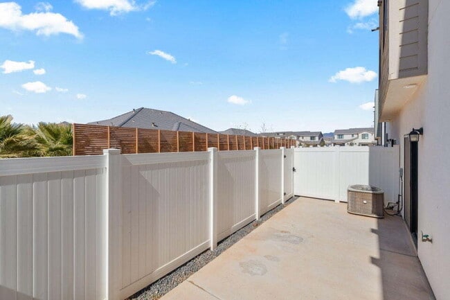 4070 S 545 E in Washington, UT - Building Photo - Building Photo