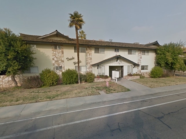 Tradewinds Apartments in Porterville, CA - Building Photo - Building Photo