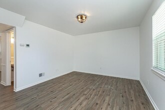 226 Waldo St in Cary, NC - Building Photo - Building Photo