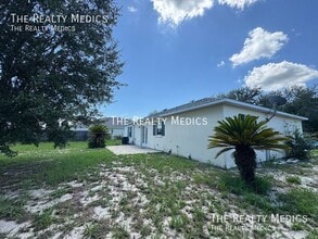 123 Mohawk Cir in Auburndale, FL - Building Photo - Building Photo