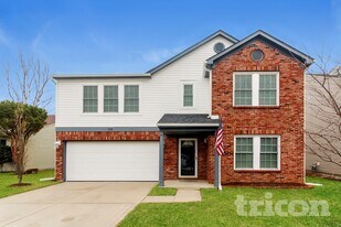 350 Sunburst Ln in Greenwood, IN - Building Photo