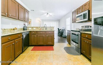 1122 Windy Willows Dr in Jacksonville, FL - Building Photo - Building Photo