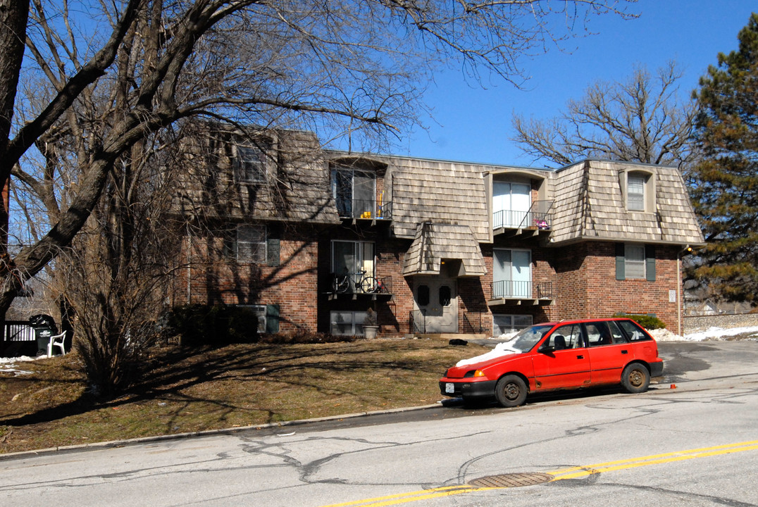 9316 E Independence Ave in Independence, MO - Building Photo