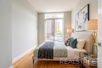 New 2 BEd in Fort Greene with Roof Deck & Laundry!, Unit 3B in Brooklyn, NY - Foto de edificio - Building Photo