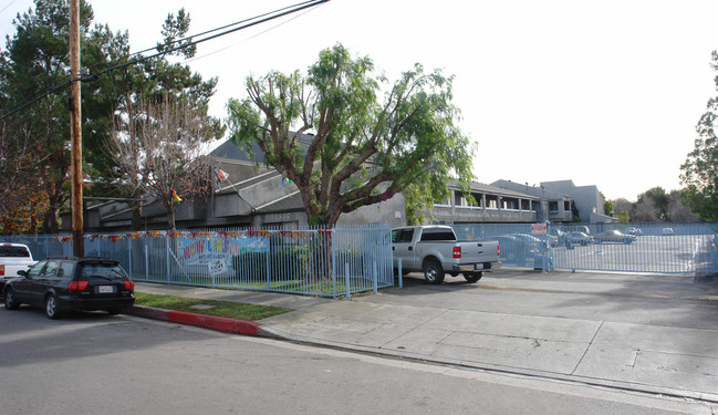 Osborne Gardens Apartments in Pacoima, CA - Building Photo - Building Photo