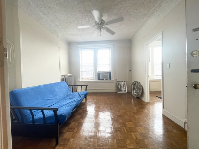 4215 Broadway, Unit 3