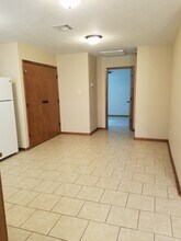301 E Elizabeth St, Unit #7 in Sulphur, LA - Building Photo - Building Photo
