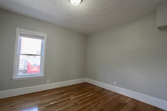 23 Calumet St, Unit 2 in Revere, MA - Building Photo - Building Photo