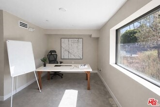 10867 Fruitland Dr in Los Angeles, CA - Building Photo - Building Photo