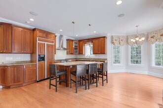 420 Pine Manor Dr in Wilmette, IL - Building Photo - Building Photo