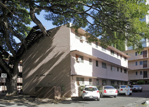 1612 Dole St in Honolulu, HI - Foto de edificio - Building Photo