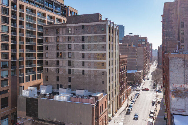 Peterson Building in Chicago, IL - Foto de edificio - Building Photo