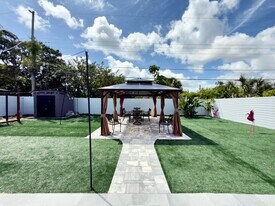 210 Ocean Pky in Boynton Beach, FL - Building Photo