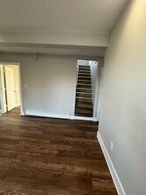 26 Curtis Rd, Unit 2 in Revere, MA - Foto de edificio - Building Photo