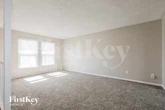 8418 NW 68th St in Kansas City, MO - Foto de edificio - Building Photo