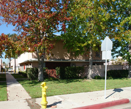 14321 Chestnut St in Westminster, CA - Building Photo - Building Photo