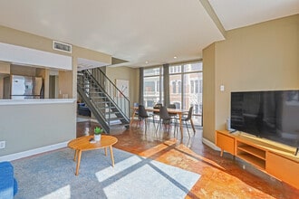 Littlefield Lofts in Austin, TX - Building Photo - Interior Photo