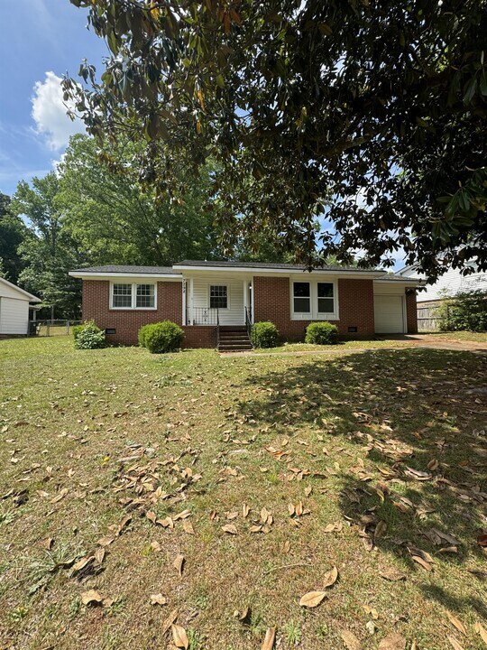 7298 Ryan St in Fayetteville, NC - Building Photo