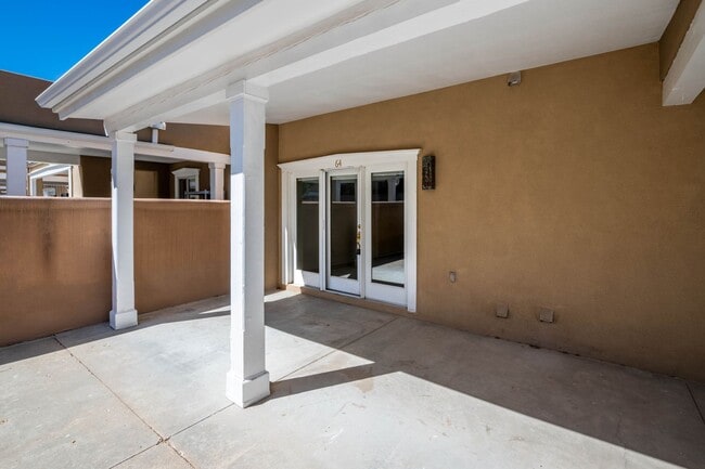 663 Bishops Lodge Rd in Santa Fe, NM - Building Photo - Building Photo