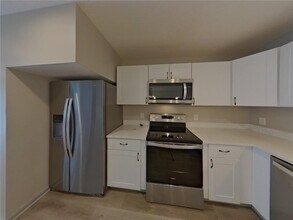827 Garceau Ln in Vadnais Heights, MN - Building Photo - Building Photo