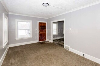 1561 E 204th St in Euclid, OH - Building Photo - Building Photo