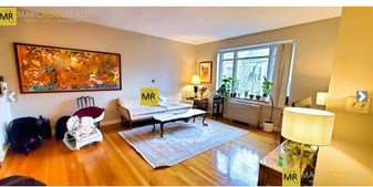 573 Washington St, Unit 19 in Brookline, MA - Building Photo