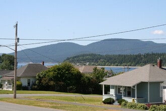1509 7th St in Anacortes, WA - Building Photo - Building Photo