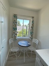 1038 Glen Arbor Ave in Los Angeles, CA - Foto de edificio - Building Photo