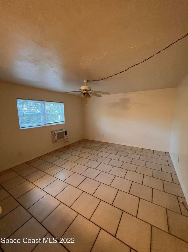 220 Columbia Dr in Cape Canaveral, FL - Building Photo - Building Photo