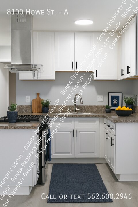 8100 Howe St in Paramount, CA - Building Photo