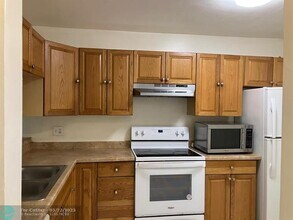 3602 NW 116th Terrace in Coral Springs, FL - Building Photo - Building Photo