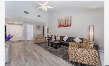 2608 Yardley St in Las Vegas, NV - Building Photo - Building Photo
