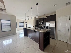 13 Candy Ln in Edinburg, TX - Building Photo - Building Photo