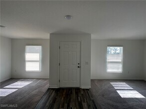 1705 NE 33rd Ln in Cape Coral, FL - Building Photo - Building Photo