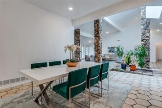 12219 Marbrook Dr in Dallas, TX - Building Photo - Building Photo