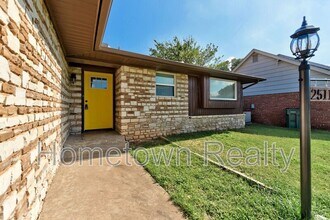 2511 NW 45th St in Oklahoma City, OK - Building Photo - Building Photo