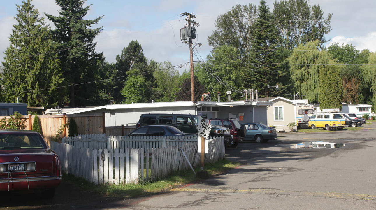 Circle K Mobile Home Park in Kent, WA - Building Photo