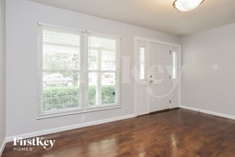 706 Boca Chica Dr in Fenton, MO - Foto de edificio - Building Photo