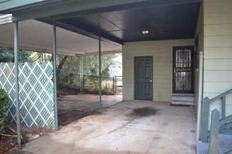 1819 Mayhew St in Tallahassee, FL - Building Photo - Building Photo
