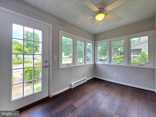 property at 6012 Williamsburg Rd