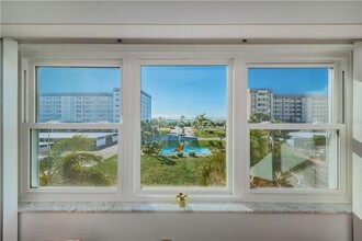 8 Glencoe Pl in Dunedin, FL - Foto de edificio - Building Photo