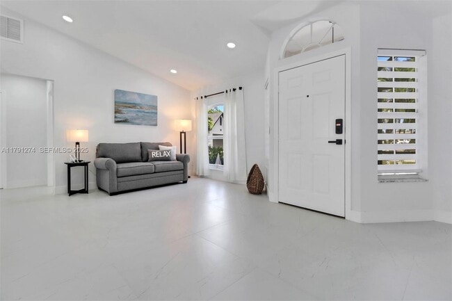 172 Plantation Cir in Naples, FL - Building Photo - Building Photo