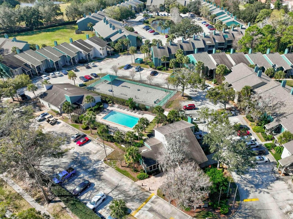 Seville on the Green in Winter Springs, FL - Building Photo