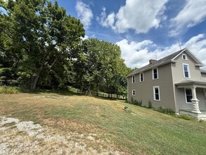 1305 Lancaster-Kirkersville Rd NW in Lancaster, OH - Building Photo - Building Photo