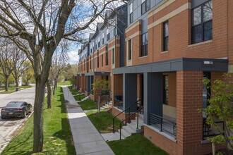 Belknap Place in Grand Rapids, MI - Foto de edificio - Building Photo