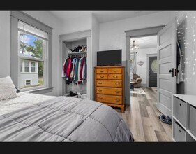 129 Park Ave in Brillion, WI - Foto de edificio - Building Photo