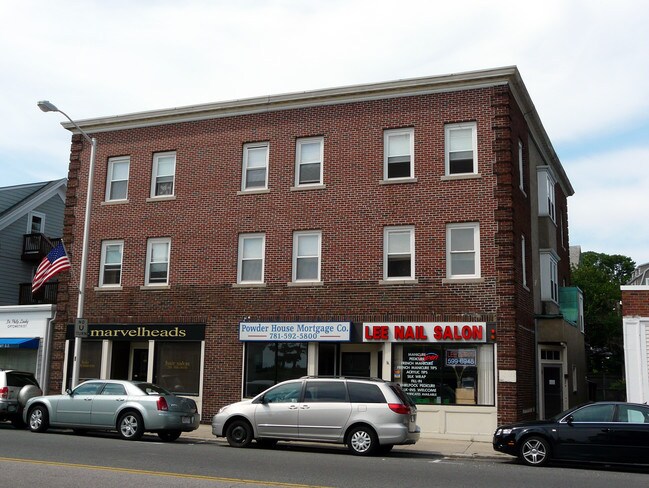 242-246 Humphrey St in Swampscott, MA - Building Photo - Building Photo